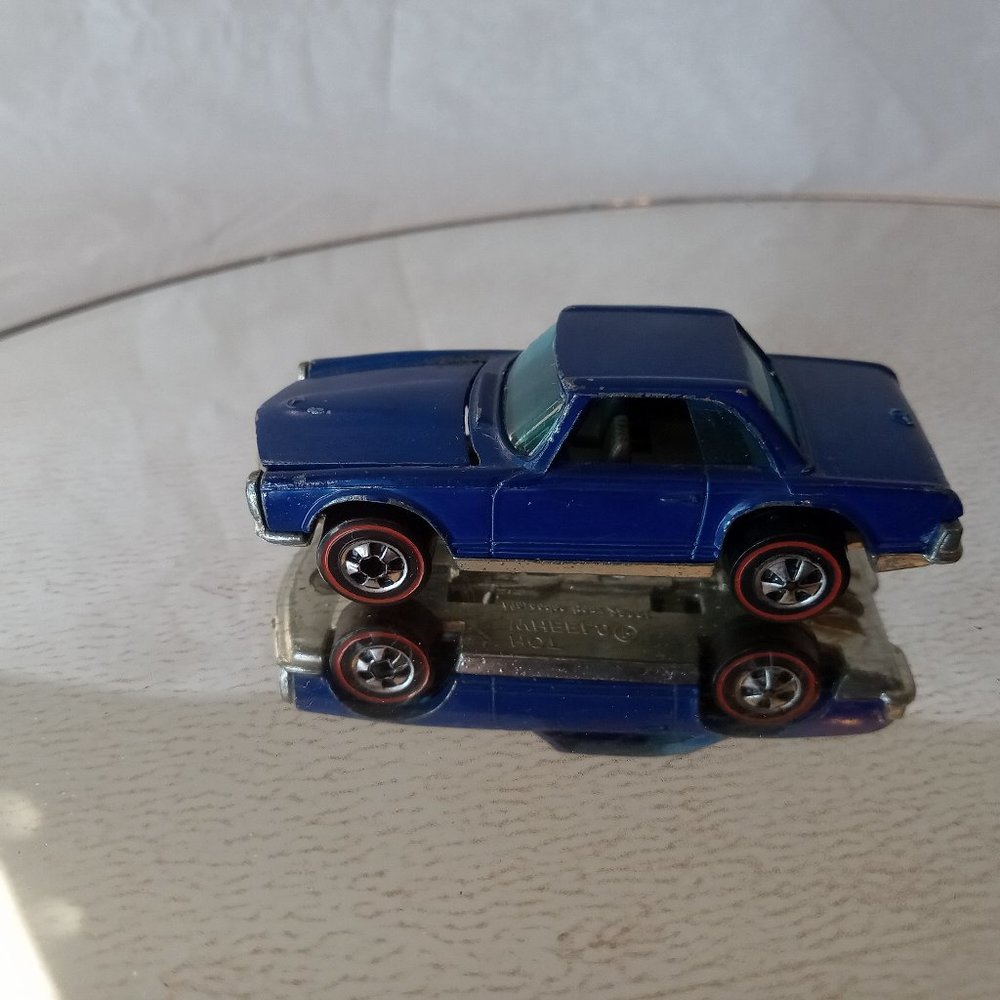 1973 Hot Wheels Redline Mercedes-Benz 280SL Enamel Dark Blue Very Nice